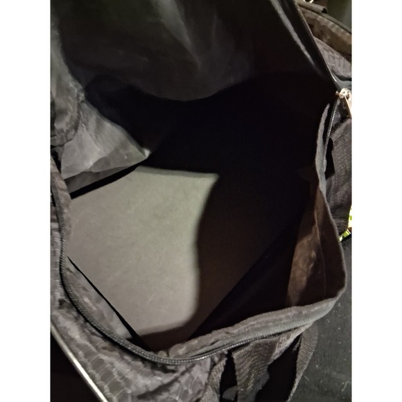 Harley-Davidson Black 20" Duffle Bag Eagle Logo Soft Travel Gym Mens Gear - Picture 4 of 4